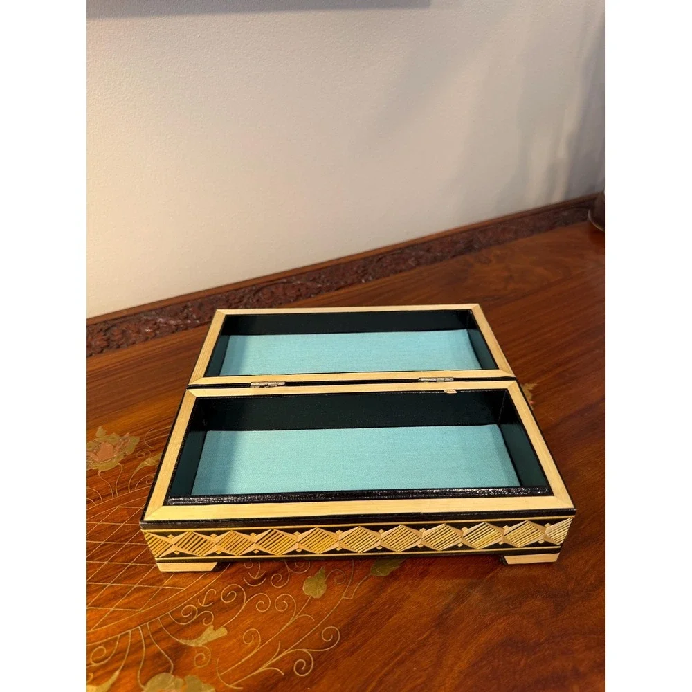 Vintage Russian Straw Marquetry Box‎